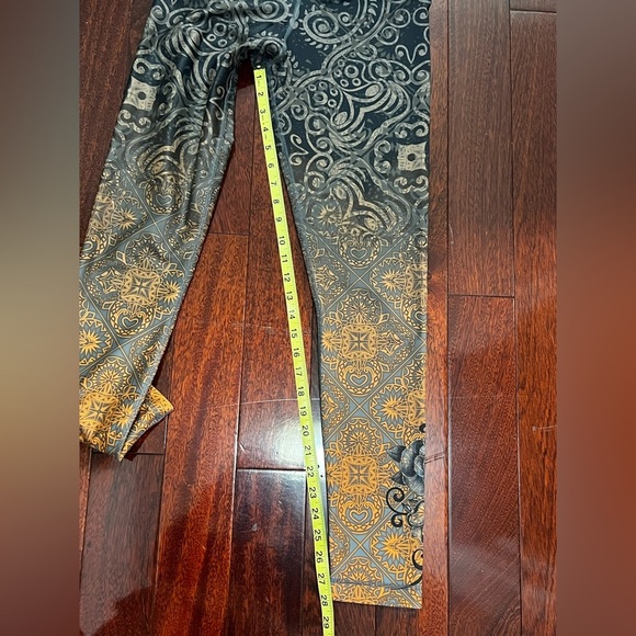 Niyama Sol Dancing Beauty Leggings - Picture 5 of 5